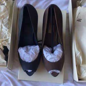 MIA bundle peep toe grey and brown size 5 1/2